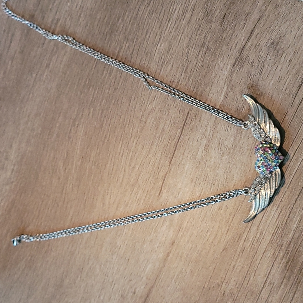 Multicolor heart and wings necklace